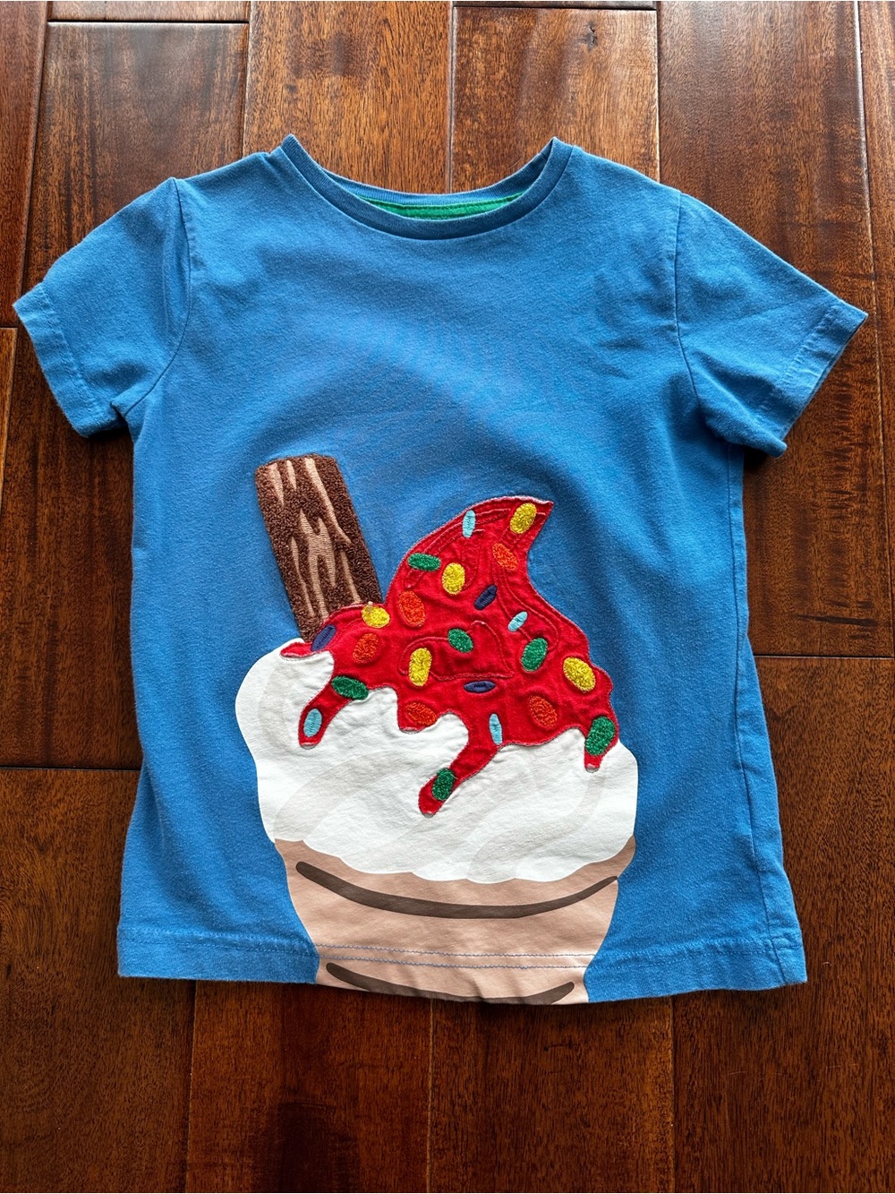 Mini Boden Appliqué ice cream shirt size 6-7